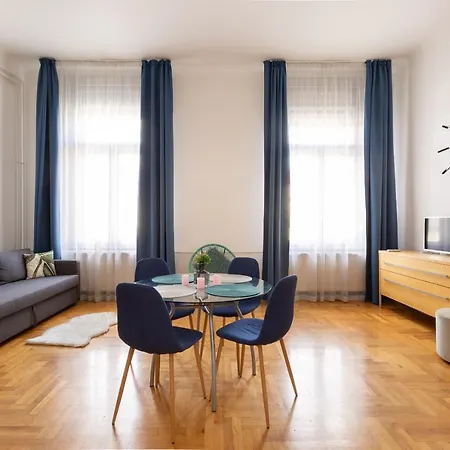 Apartamento Sz9 Szent Istvan *